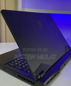 New Laptop MSI GP75 Leopard 32GB Intel Core I7 SSD 1T