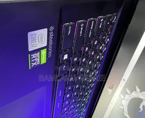 New Laptop MSI GE63 Raider RGB 8RF 32GB Intel Core I7 SSD 1T