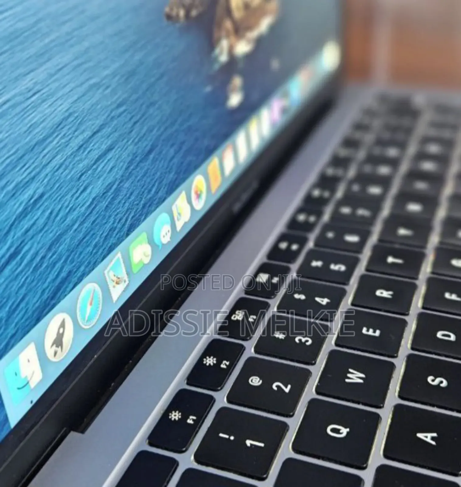 New Laptop Apple MacBook Air 2019 8GB Intel Core I5 SSD 128GB