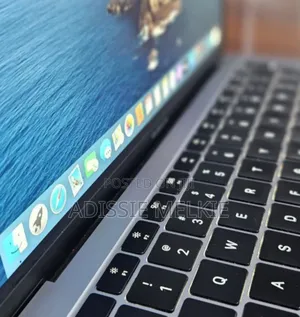 New Laptop Apple MacBook Air 2019 8GB Intel Core I5 SSD 128GB