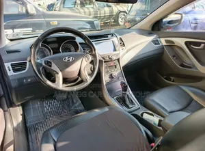 Hyundai Avante 2015 Silver