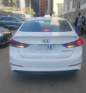 Hyundai Elantra 2016 White