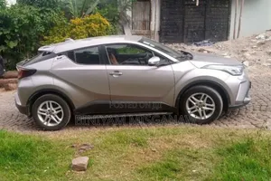 Toyota C-HR 2021 Gray