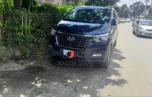 Hyundai Starex 2021 Black