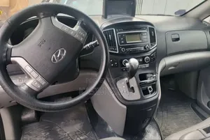 Hyundai Starex 2021 Black