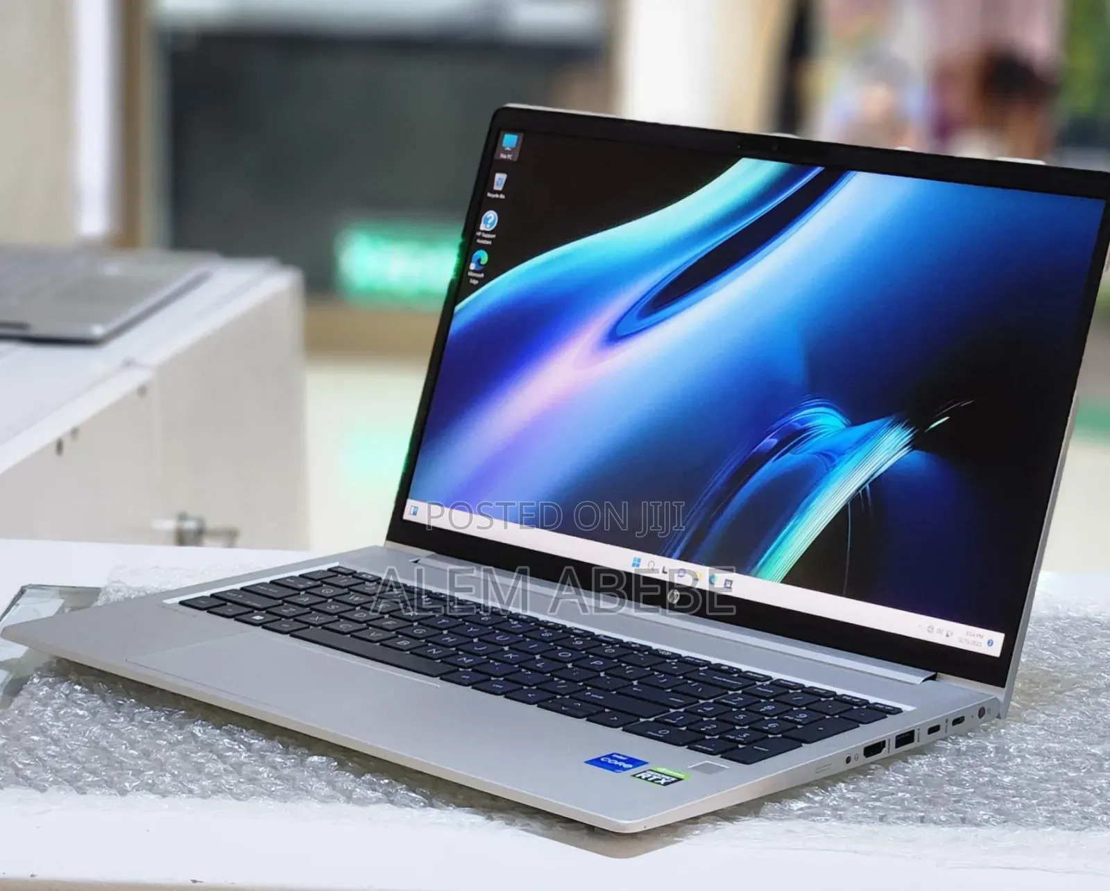 New Laptop HP 16GB Intel Core I7 SSD 512GB