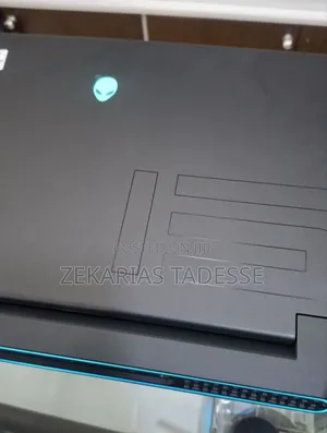 New Laptop Dell Alienware M15 R7 32GB Intel Core I9 SSD 1T