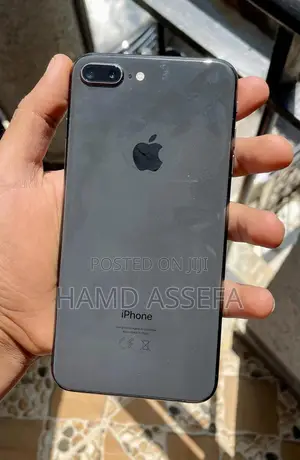 Apple iPhone 8 Plus 64 GB Black