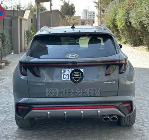 Hyundai Tucson 2022 Brown