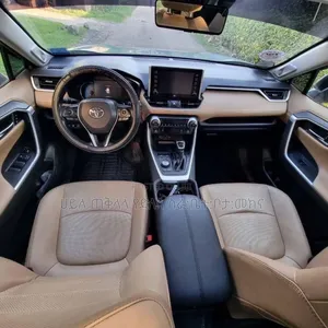 Toyota RAV4 2020 Blue