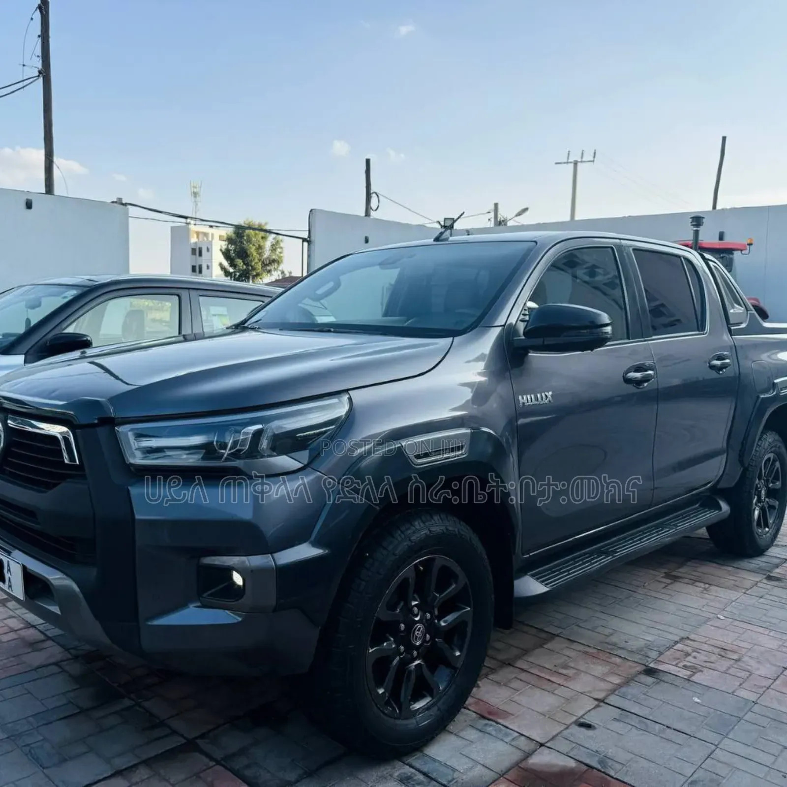 Toyota Hilux 2023 Gray