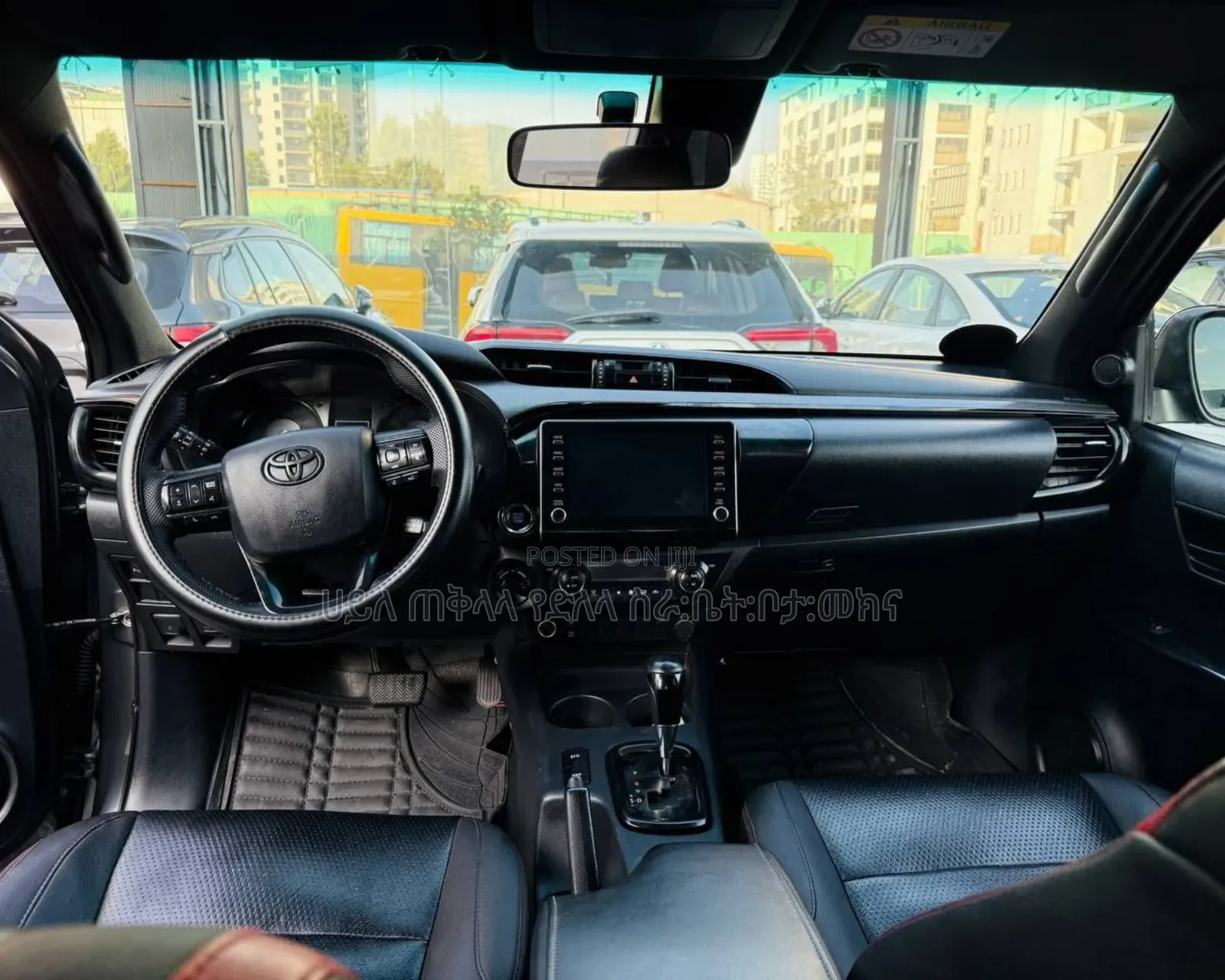 Toyota Hilux 2023 Gray