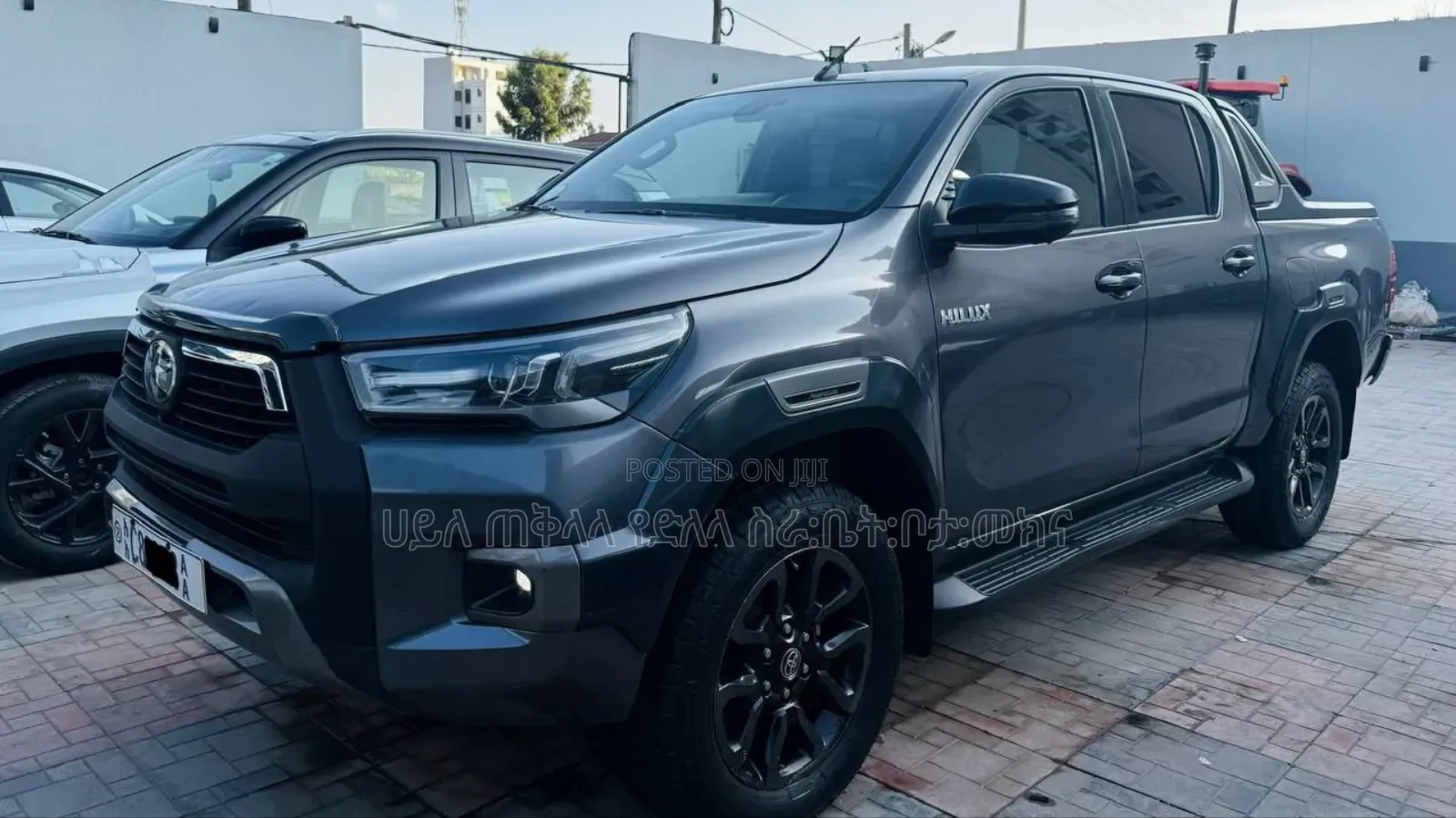 Toyota Hilux 2023 Gray