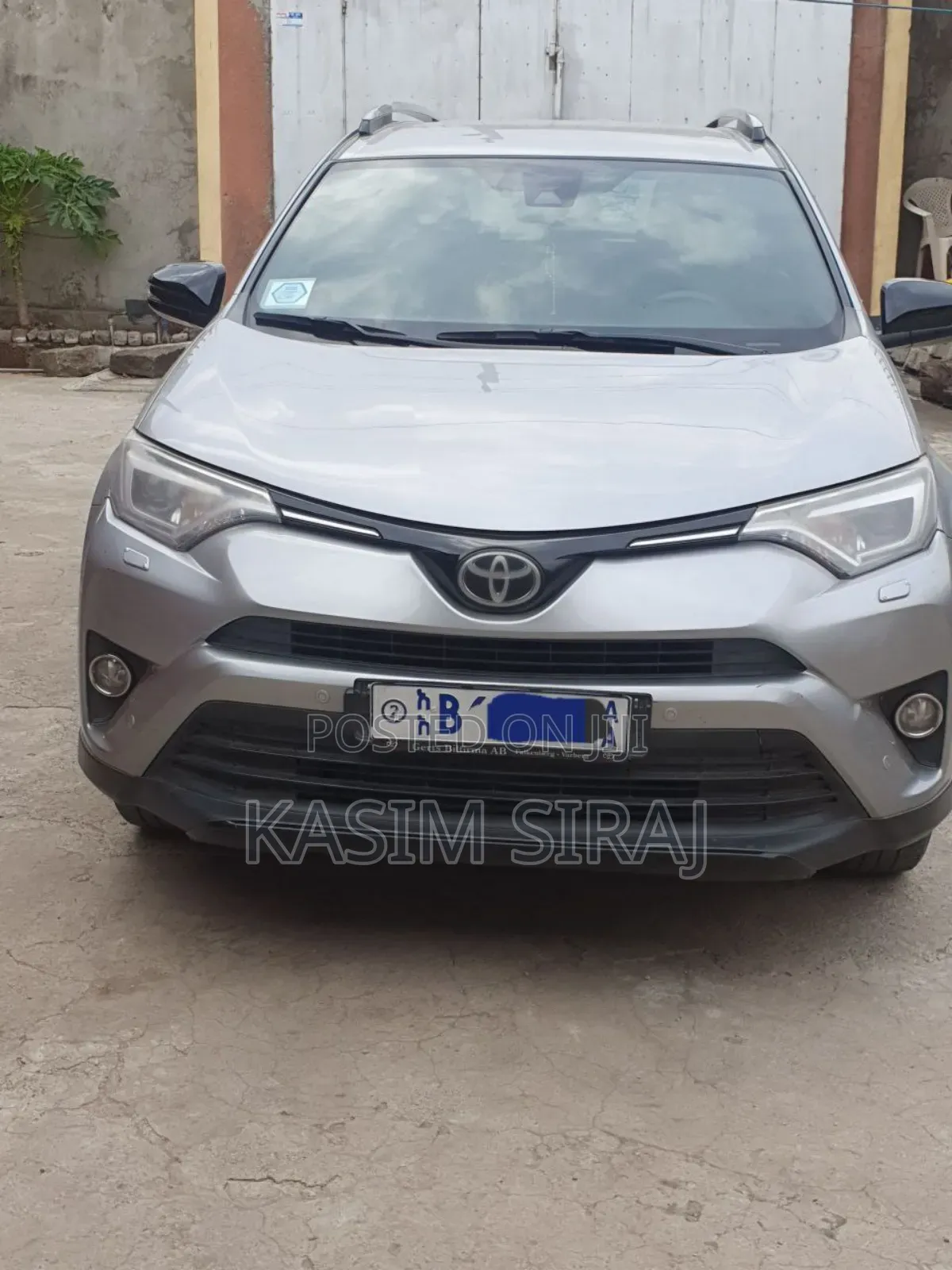 Toyota RAV4 Adventure 4dr SUV (2.5L 4cyl 6A) 2018 Silver