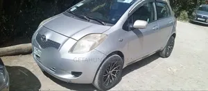 Photo - Toyota Yaris 2006 Silver