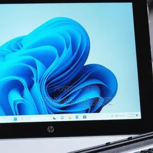 New Laptop HP X2 8GB Intel Core M SSD 256GB