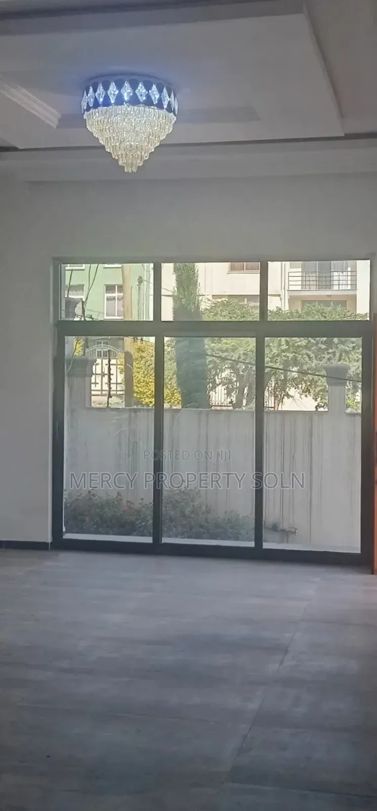 Furnished 5bdrm Villa in Yeka for sale