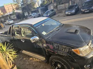 Toyota Hilux 2009 Black