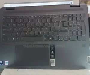 New Laptop Lenovo Yoga 7i 16GB Intel Core Ultra 7 SSD 1T