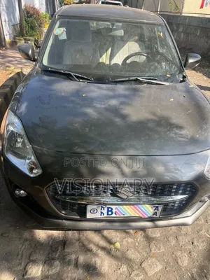 Photo - Suzuki Swift 2021 Gray