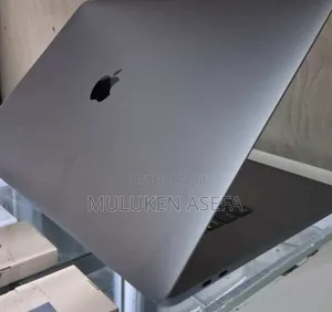 New Laptop Apple MacBook Pro 2019 32GB Intel Core I9 SSD 512GB