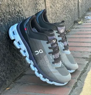 Photo - Cloudtec Midsole, Superior Comfort [On Hands]