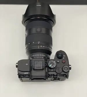 Sony Alpha 7 Iv With 24-70mm F2.8 G Master Ii