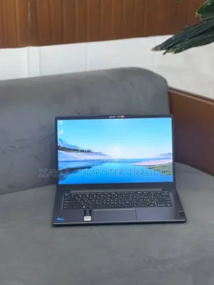 New Laptop Lenovo Ideapad 3 8GB Intel Core I3 SSD 256GB