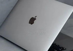 Photo - New Laptop Apple MacBook Air 2020 8GB Apple M1 SSD 128GB