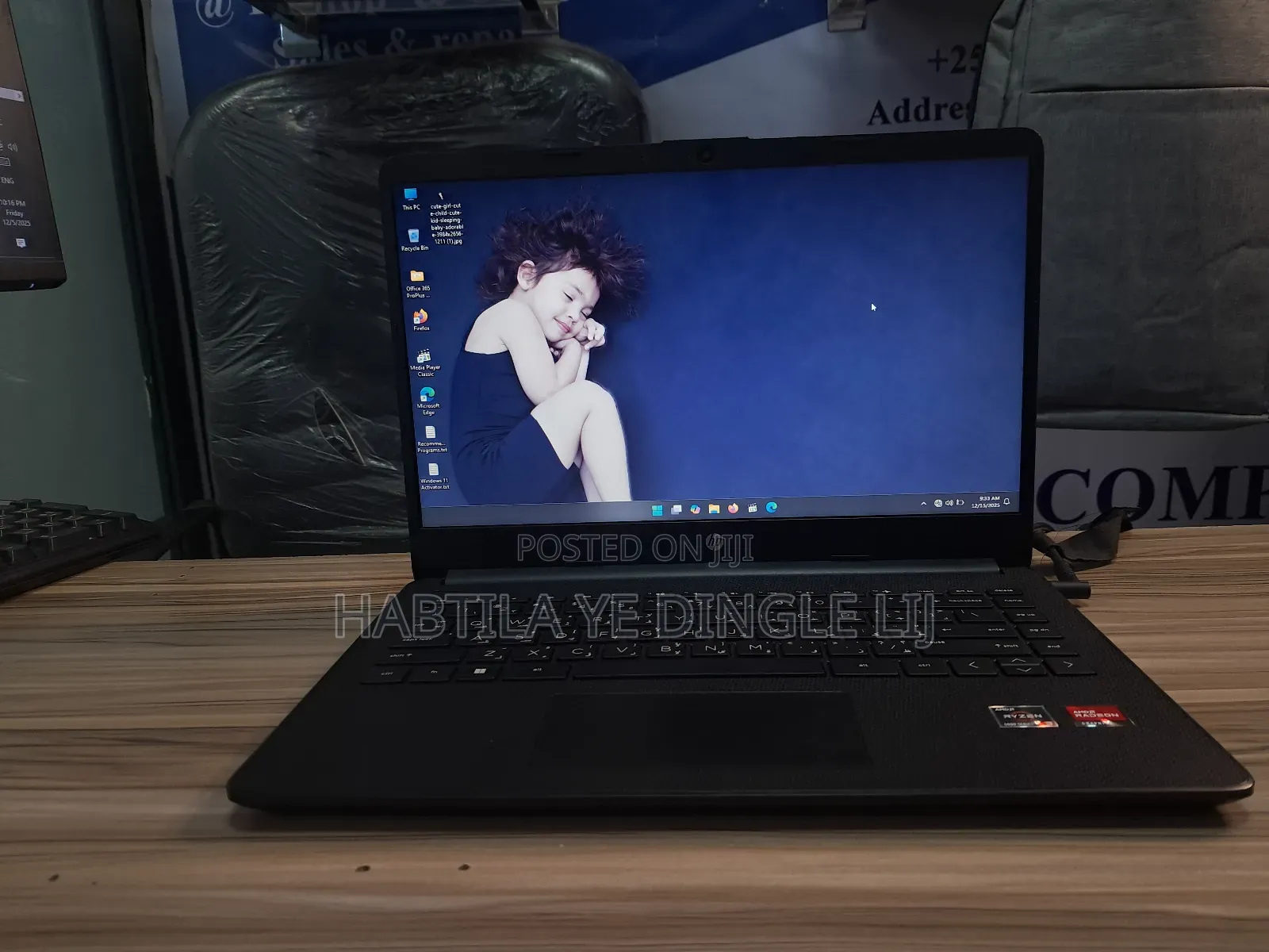 New Laptop HP Stream Notebook 8GB AMD Ryzen 3 SSD 256GB