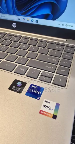 Photo - New Laptop HP 16GB Intel Core I7 SSD 512GB