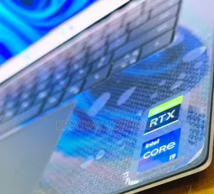 New Laptop Apple MacBook 8GB Intel Core I7 SSD 512GB