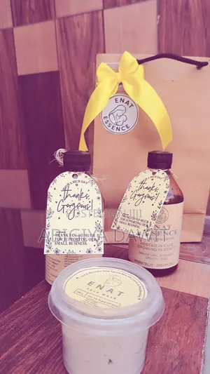 Photo - Natural Hair Oil and Face Mask