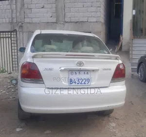 Toyota Yaris 2005 White