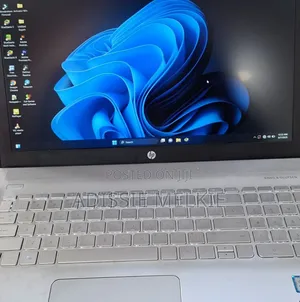New Laptop HP Envy x360 12GB Intel Core i5 SSD 1T