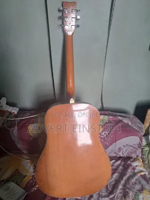 Box Guitar