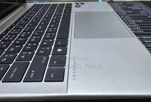 New Laptop HP Dragonfly G1 16GB Intel Core I7 SSD 512GB