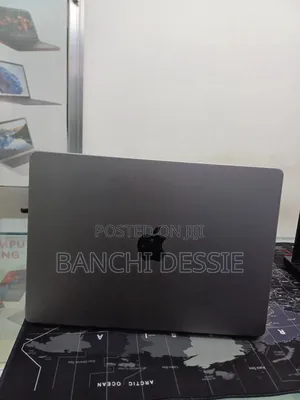 New Laptop Apple MacBook Pro M1 32GB Apple M1 Pro SSD 512GB