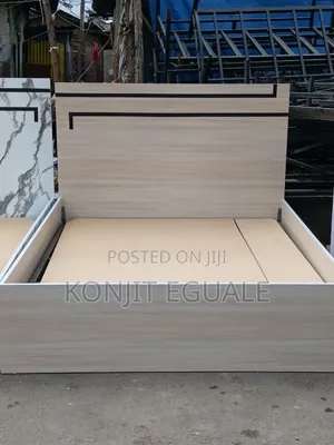 Photo - 1.50 Meter Laminted Bed (Alga)