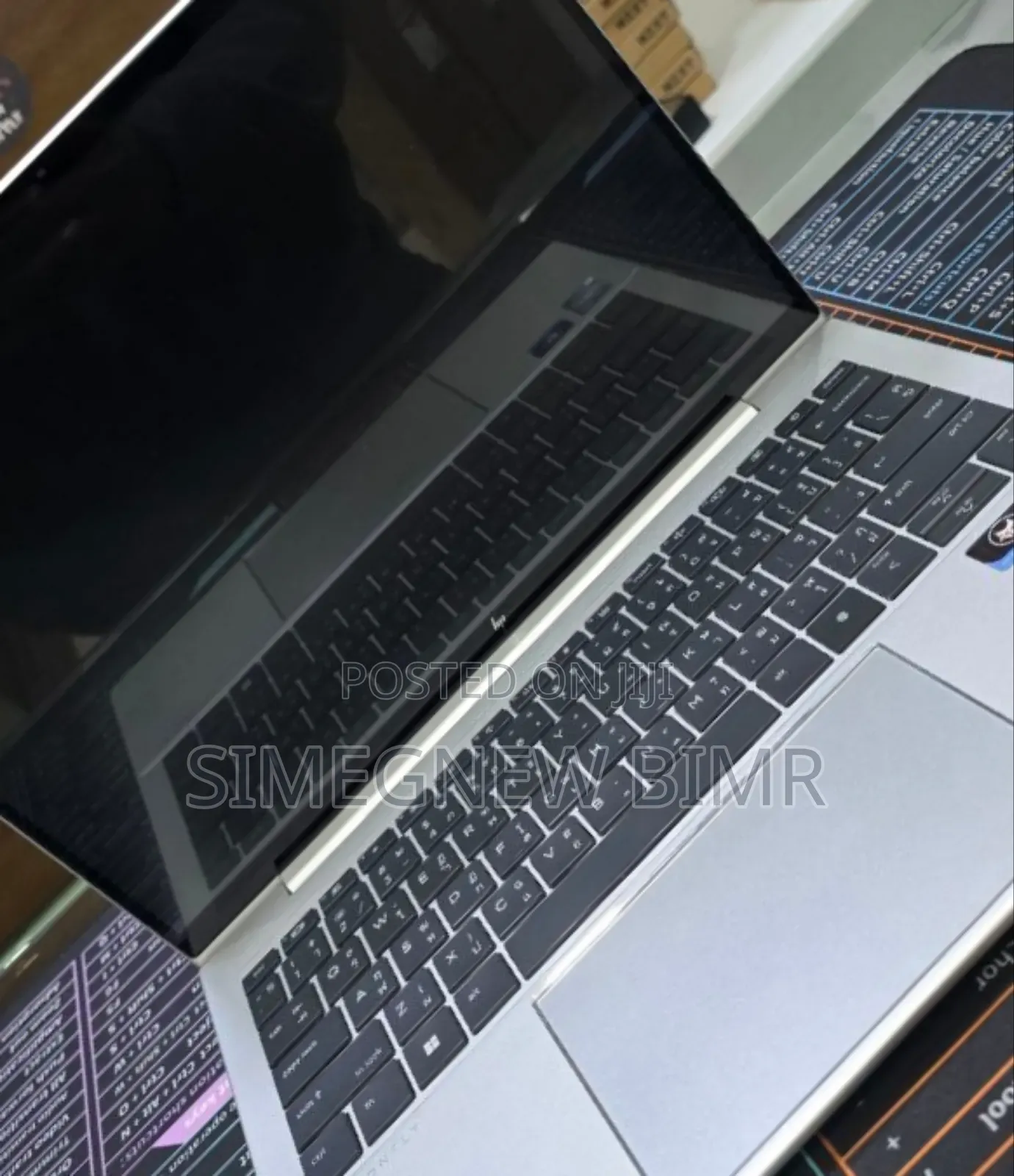 New Laptop HP Dragonfly Folio 16GB Intel Core I7 SSD 512GB