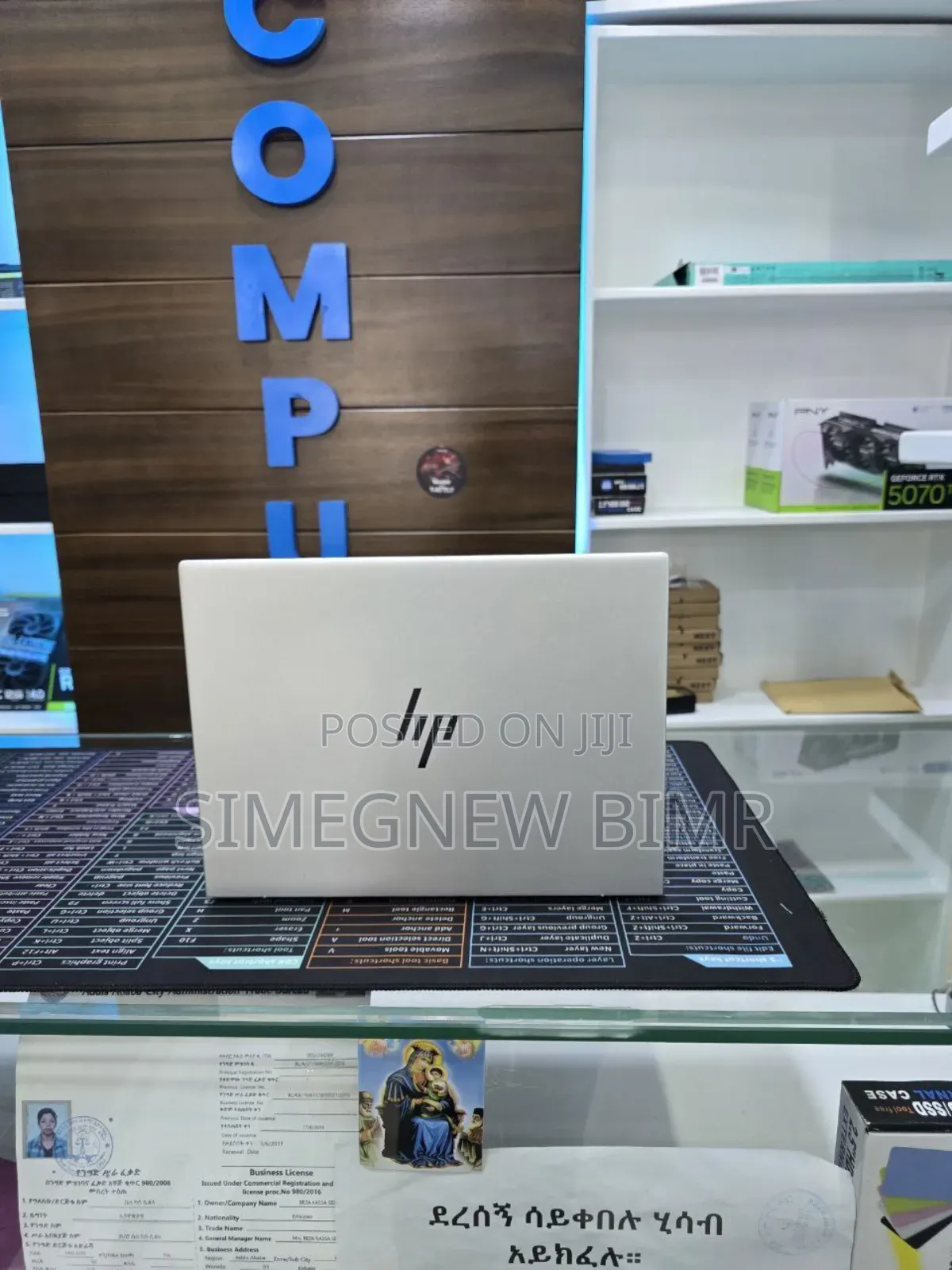 New Laptop HP Dragonfly Folio 16GB Intel Core I7 SSD 512GB