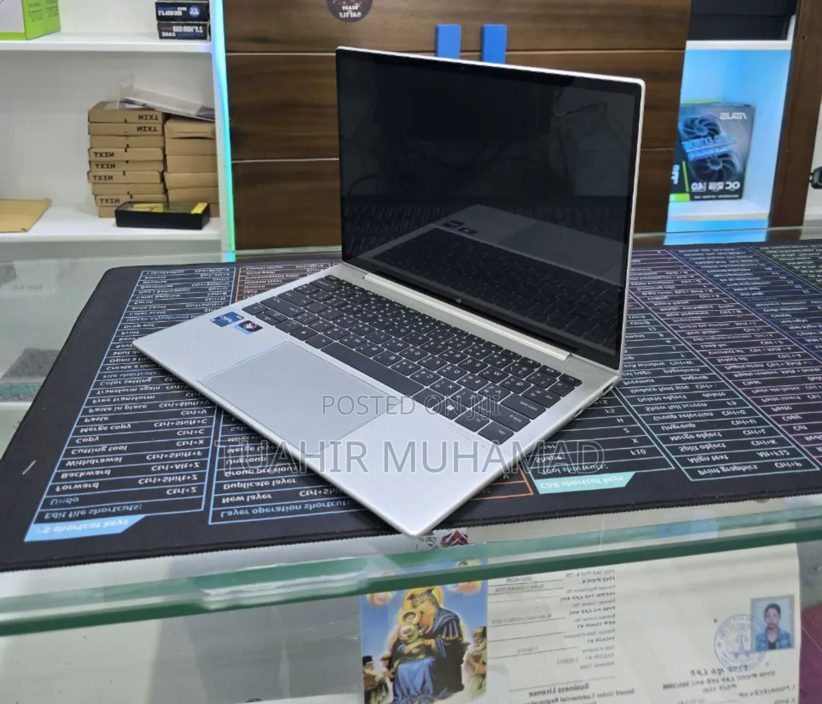 New Laptop HP Dragonfly G4 16GB Intel Core I7 SSD 512GB