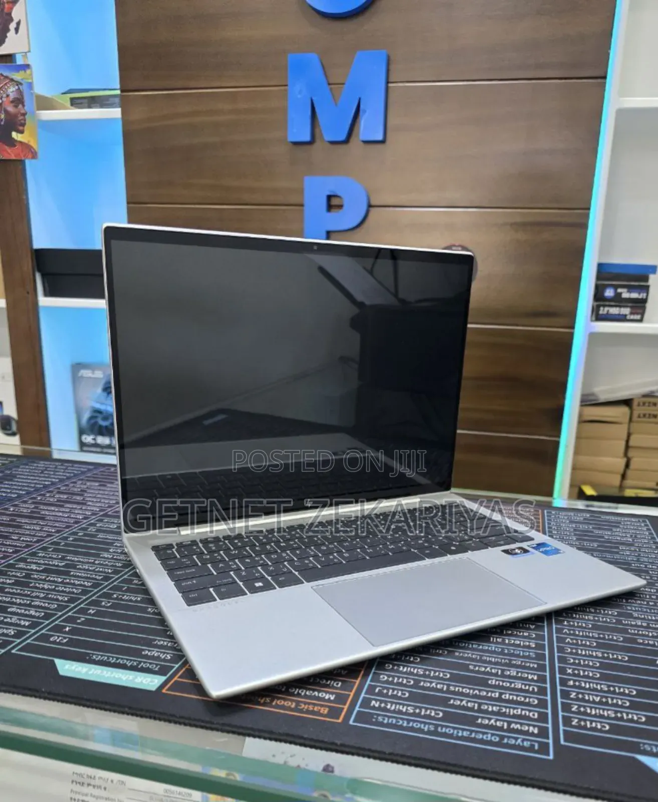 New Laptop HP Elite Dragonfly G4 16GB Intel Core I7 SSD 512GB