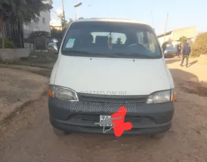 Toyota HiAce 1997 White