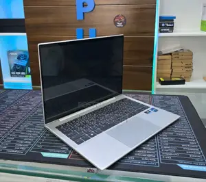 New Laptop HP Dragonfly G4 16GB Intel Core I7 SSD 512GB