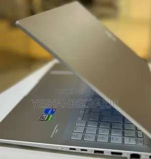 New Laptop Asus VivoBook 15 X505BA 16GB Intel Core I5 SSD 512GB