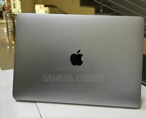New Laptop Apple MacBook Pro 2019 8GB Intel Core I5 SSD 128GB