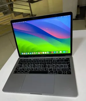 New Laptop Apple MacBook Pro 2019 8GB Intel Core I5 SSD 128GB