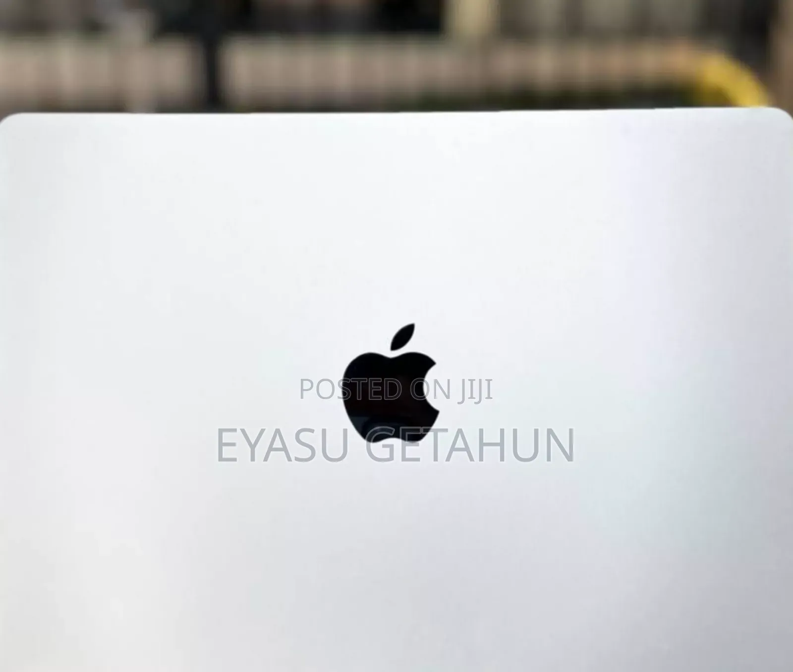 New Laptop Apple MacBook Air 2022 M2 8GB Apple M2 SSD 256GB