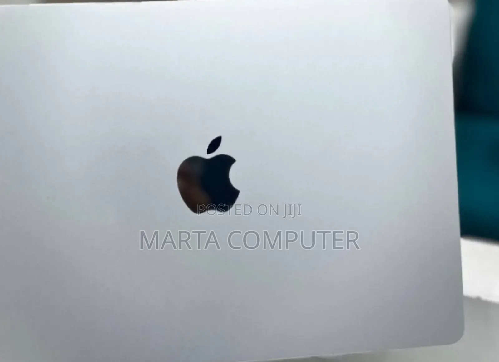 New Laptop Apple MacBook Air 2022 M2 8GB Apple M2 SSD 256GB